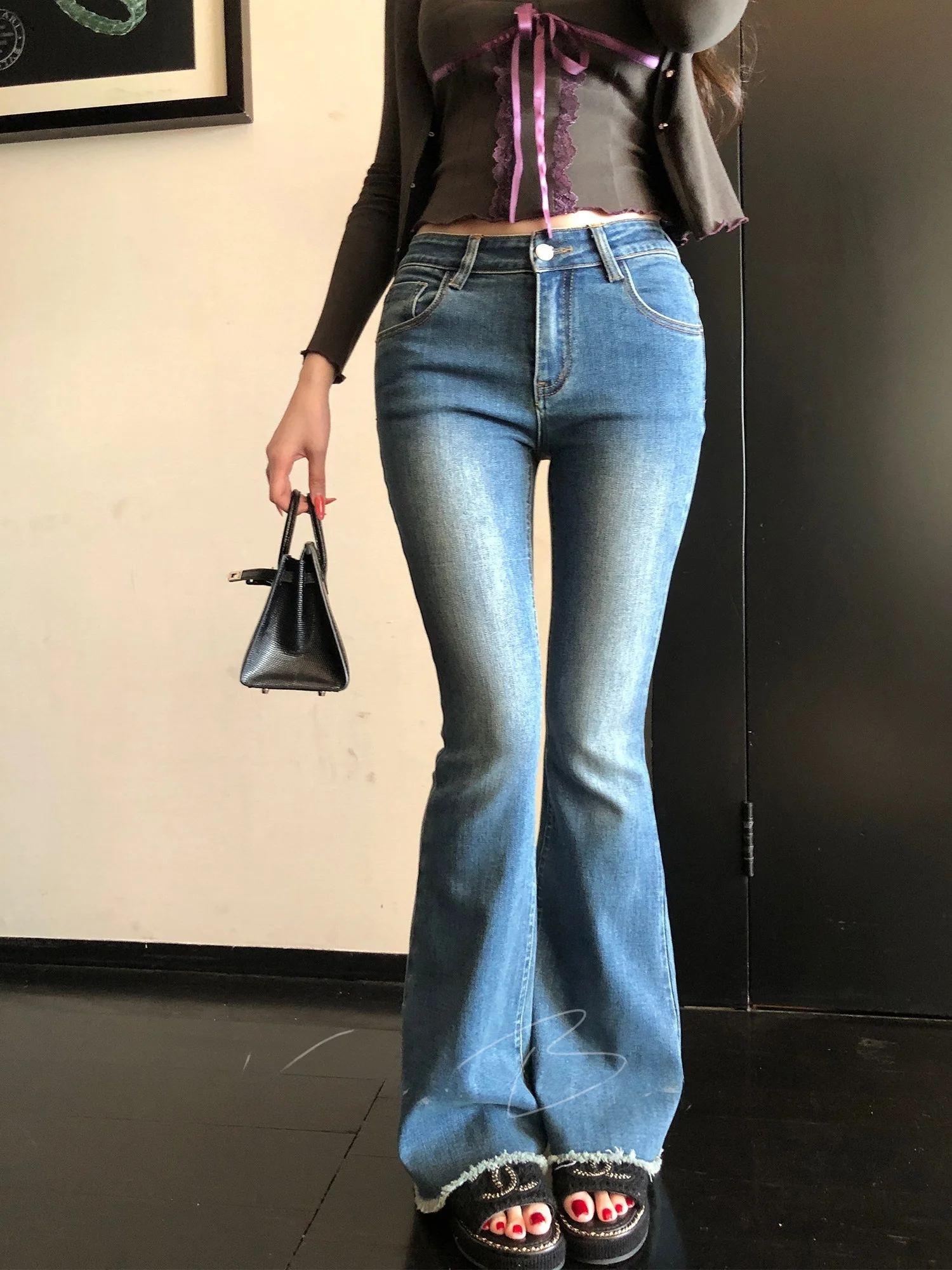 

Low Waist Flared Jeans Women's Retro Waed Blue Cotton Stretch Denim High Elastici Slim Fit Bell Bot with Frayed s