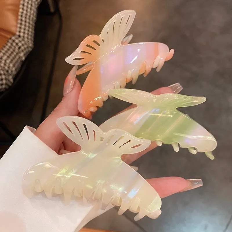 

BYL Versatile Striped Butterfly Hair Clips Fresh Sweet Heart Hair Claw Clip Back of The Head Hair Accessories for Women Girls