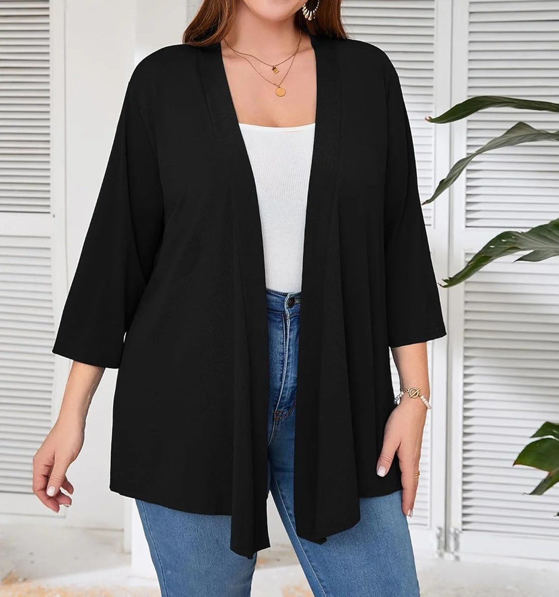 Women's plus-size cardigan, 3/4 sleeve, light and thin, front-opening shawl-style knitted top, casual, soft and draping, suitabl