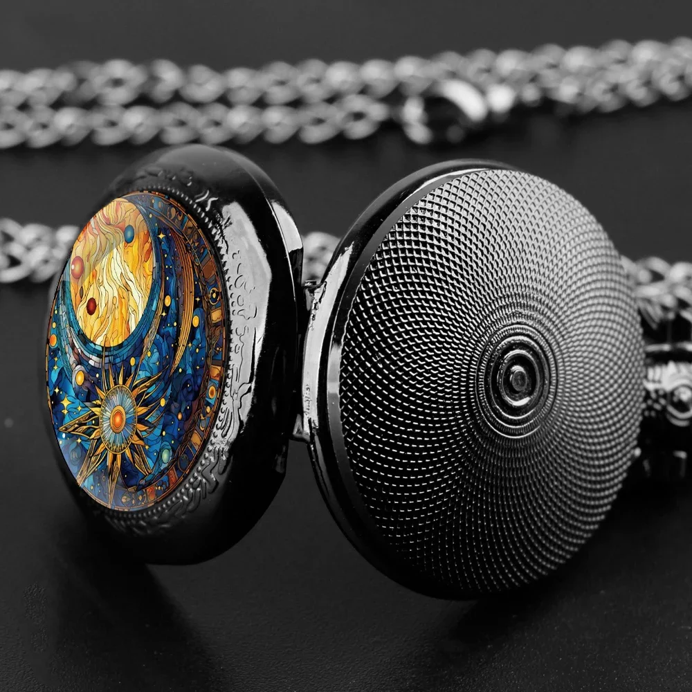 ساعة جيب كوارتز كلاسيكية على شكل قبة زجاجية للشمس والقمر مع سلسلة متينة ومينا أرقام عربية وهدايا غير عادية للأطفال