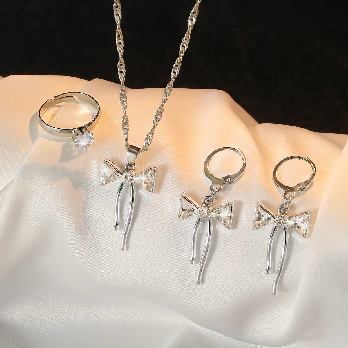 4pcs Elegant Romantic Bow Women's Jewelry Set Suitable For Women's Daily Vacations, Weddings, Dinners And Gatherings
