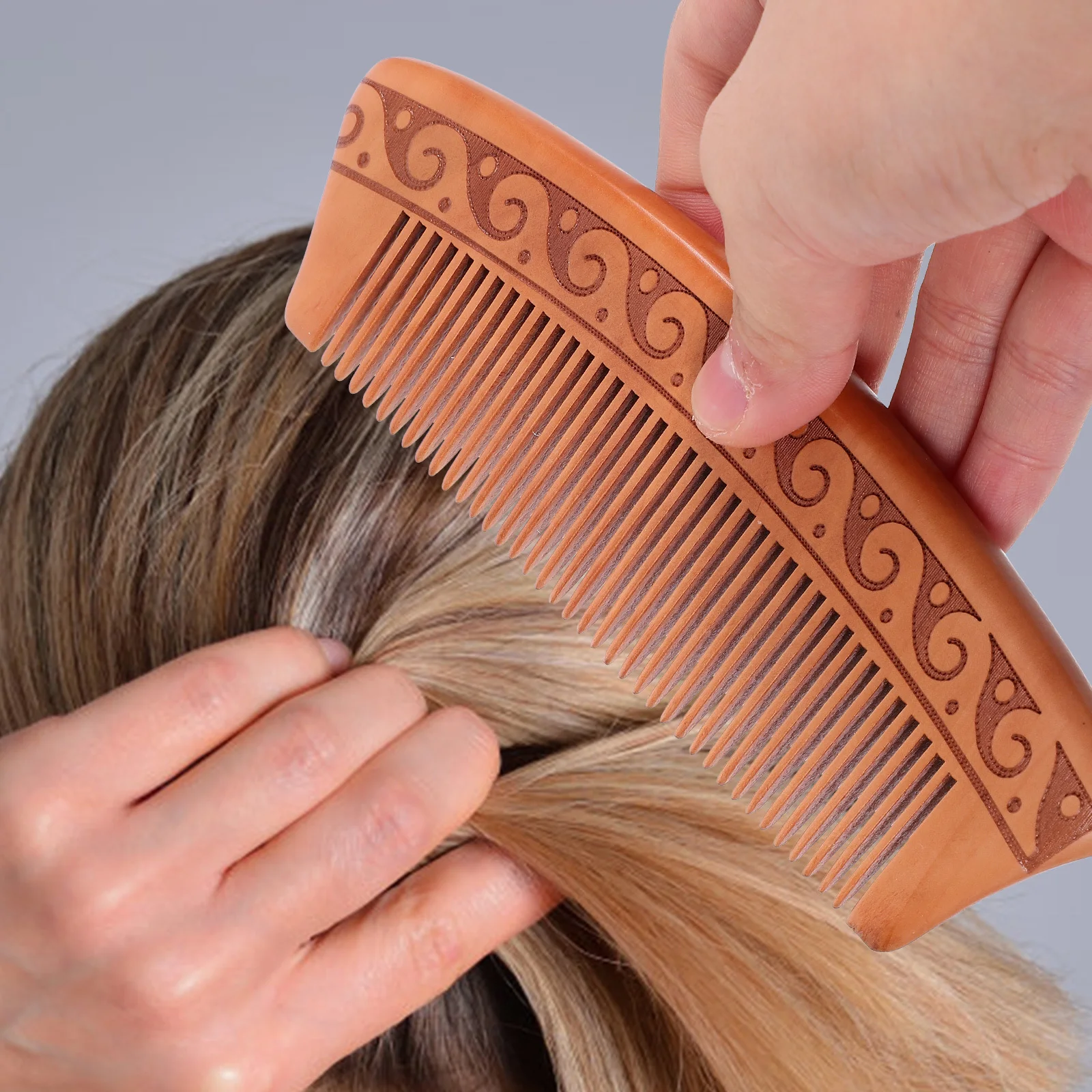 

2 шт. деревянных расчесок для женщин и мужчин, из натурального дерева, легкие, компактные, идеально подходят для выпрямления, распутывания кудрявых и густых волос