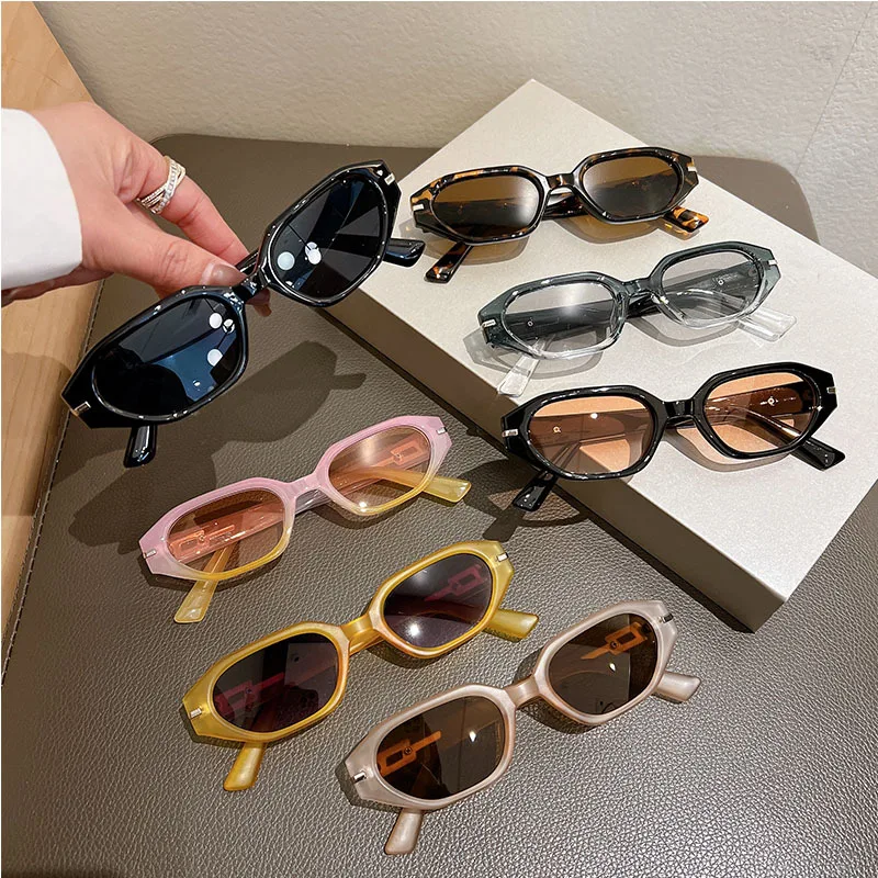Fashion Small Frame Vintage Square Sunglasses Women For Men Luxury Brand Designer Punk Sun Glasses Trending Rivet Shades UV400 image 6