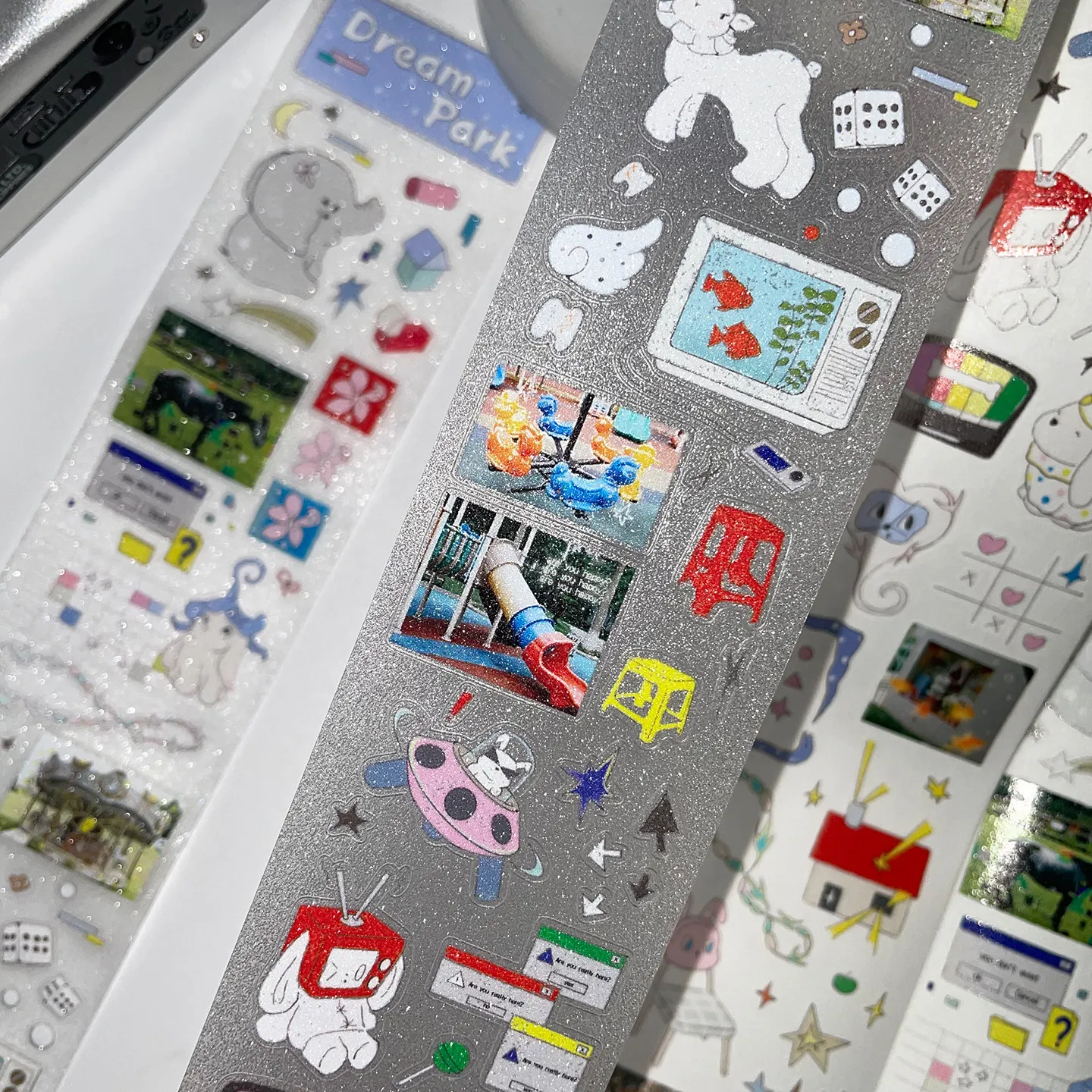 Retro Y2k Dreamland Dreamcore Hand-painted Die-cut Sticker DIY Photo Goo Card Journal Scrapbooking Phone Case Collage Supply