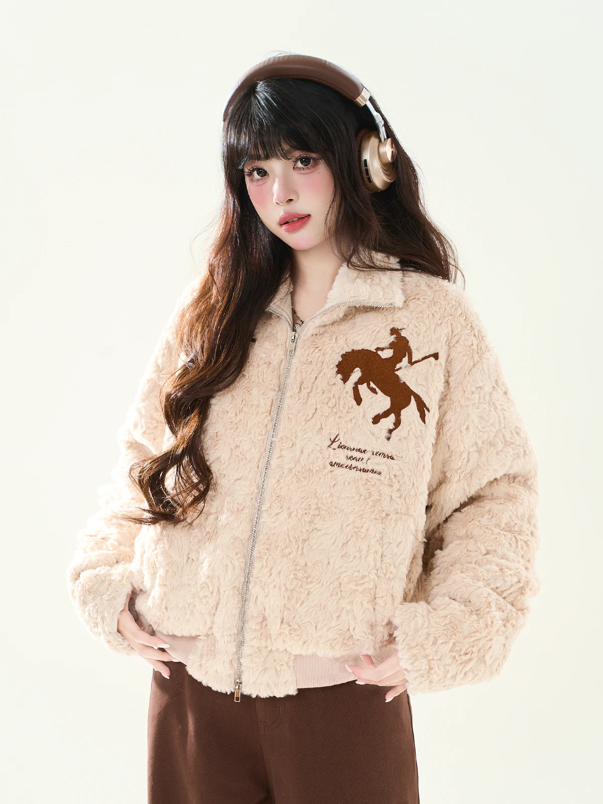 

ENJOG American Retro Embroidered Lamb Velvet Collar Jaet Women's Autumn Winter Cotton Insert Loose Design ort Cotton Coat