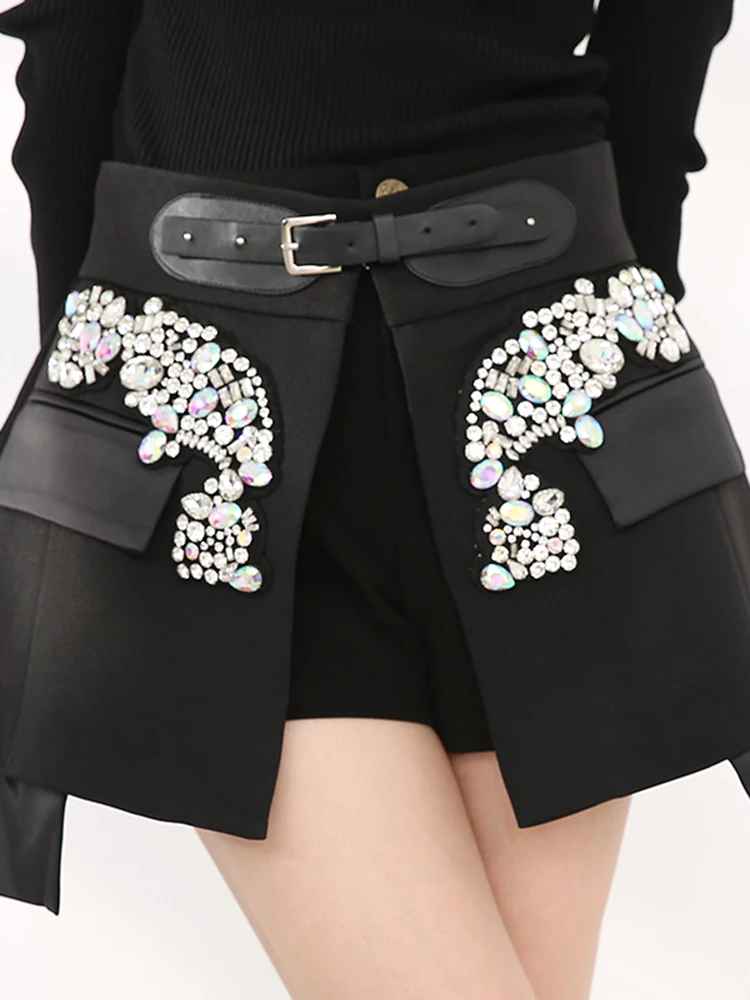 [EAM] High Waist Rhinestones Irregular Temperament Mini Half-body Skirt Women Fashion Tide New Spring Autumn 2024 JY75801