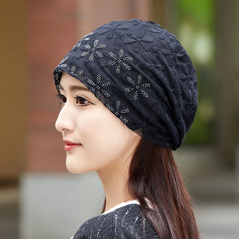 2024 Wiosna Lato Cienka Bawełna Koronka Kobiety Skullies Czapki Lady Fashion Lace Design Czapki Dla Dziewczyny Turban Czapki Chemo Cancer Hat