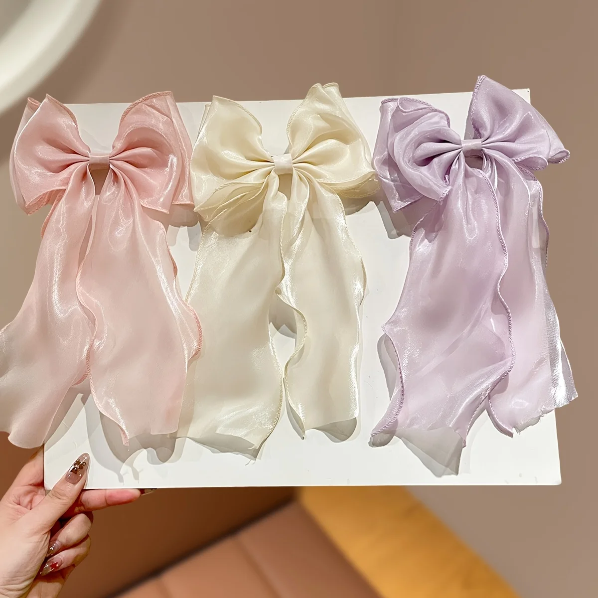 

4-Piece Set of Random Color Tulle Ribbon Bow Hair Clips, Super Fairy Tulle Bow Ribbon Hair Clips for Women, Summer High-End Hairpins, Essential Hair Accessories for Styling