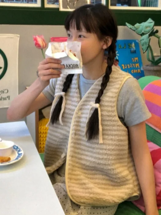 

Faionable Stripe Lamb Velvet Vest Women's Winter Clothing Small Size Single Button Jaet Outerwear Anti-Aging Trendy