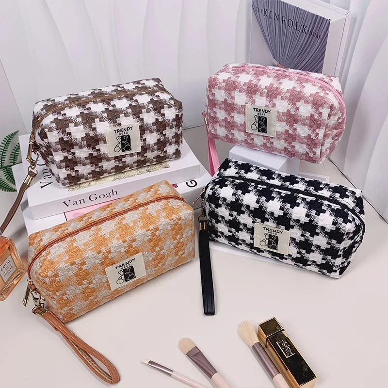 2023 Small Fragrance Makeup Bag Classic Vintage Tweed Hand Bag Thousand Bird Lattice New Storage Bag Fresh Toiletry Bag