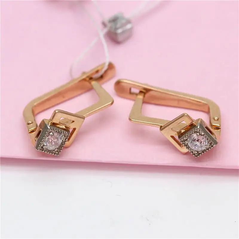 585 Purple Gold Plated 14K Rose Gold Inlaid Crystal Square Earrings for Women Sweet Design Charm Exquisite Engagement Jewelry