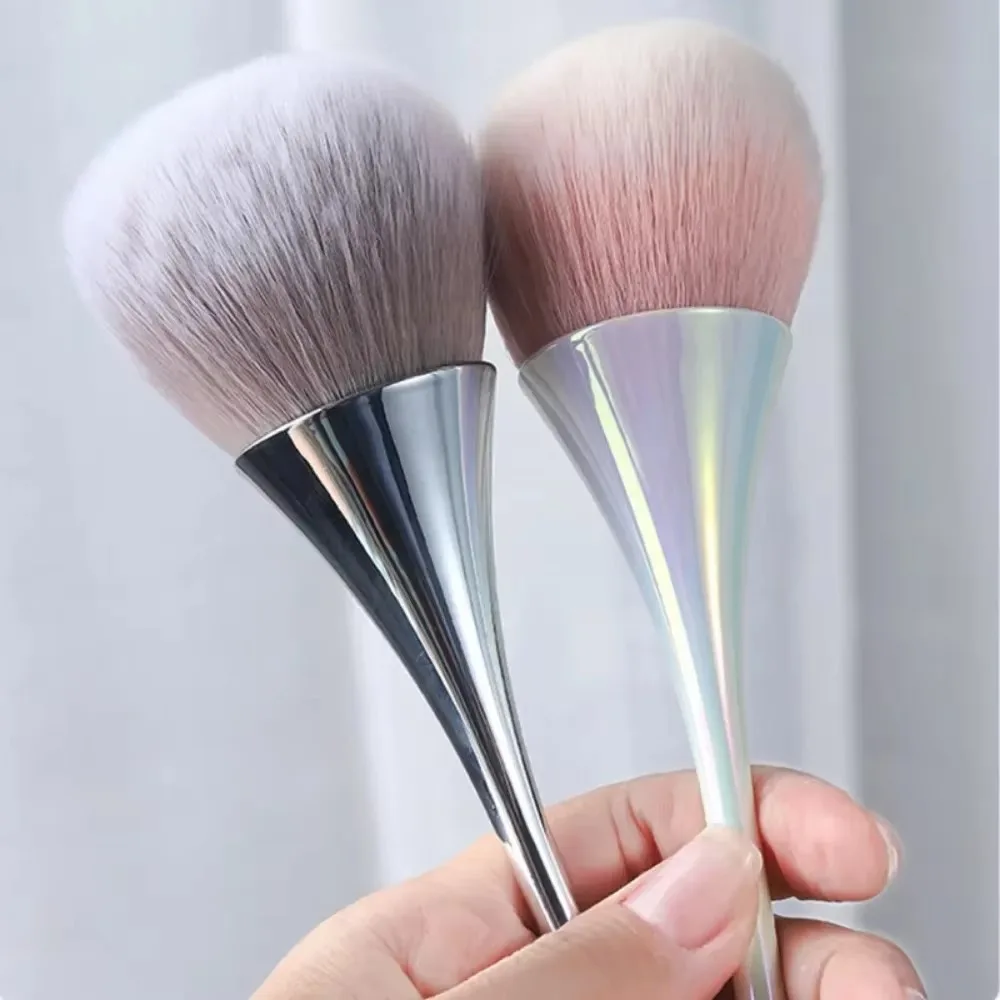 

1pc Wood Handle Blusher Brush Professional MakeUp Brush Large Cosmetic Face Cont Cosmetic Face Cont Multi Functional Makeup Tool