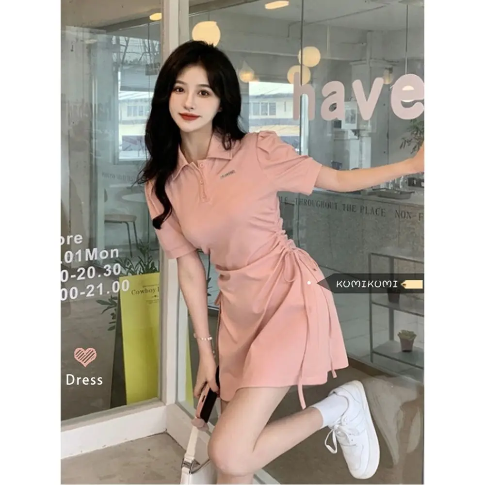 เสื้อยืดสีชมพูกระโปรงโปโลคอปกแขนฟองชุดฤดูร้อนสายรัดเอวกระชับสัดส่วน A-Line กระโปรงสั้น