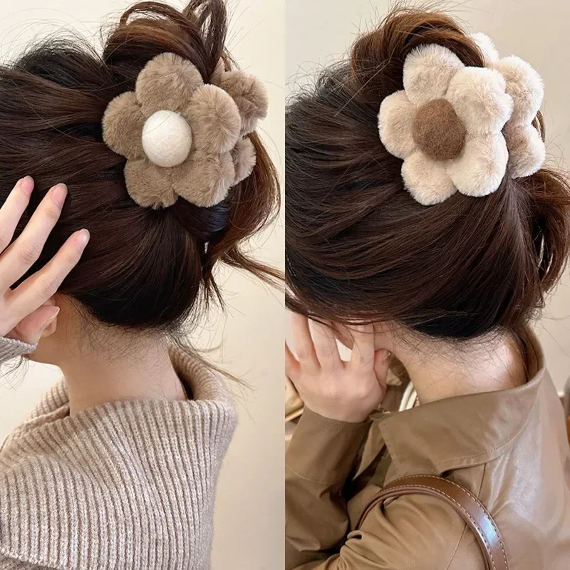 Plush Flower Hair Clip Simple Hair  Crab Claw Hair Accessories Fashionable Autumn and Winter Large Shark Clip