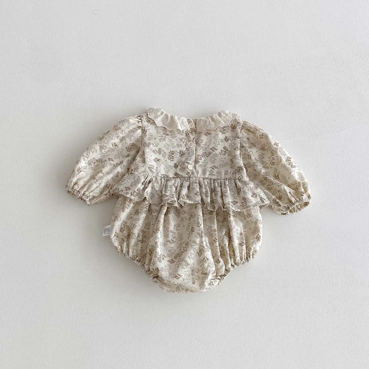 طفل الأزهار السروال القصير الربيع والخريف طويلة الأكمام الحلو خمر عارضة الدانتيل عبق السروال القصير ملابس الاطفال