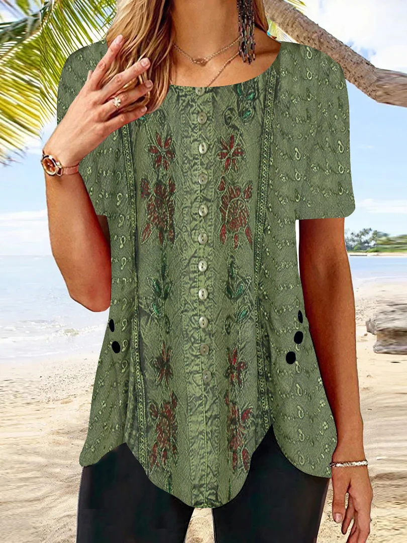 

Plus Size Women's Green Scoop Neck Short Sleeve Printed Top