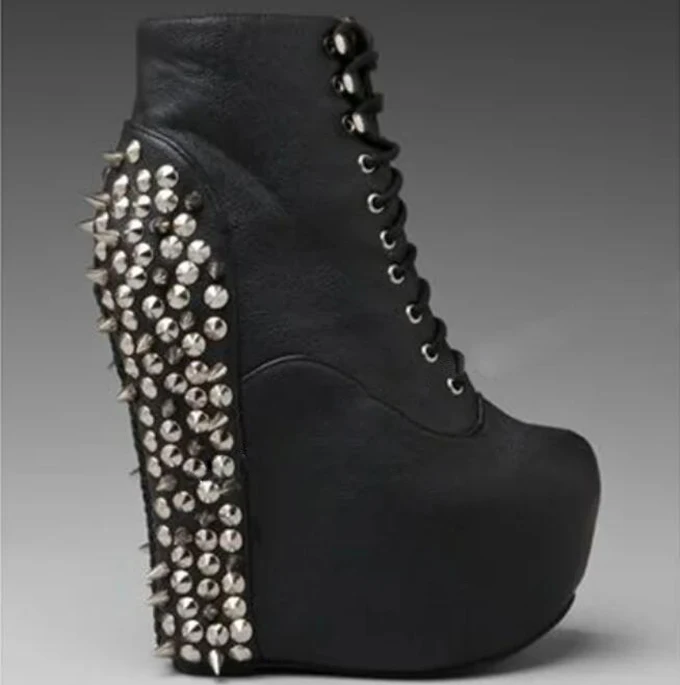 فاسق الأسود الصليب الدانتيل متابعة المسامير الظهر ترصيع حذاء من الجلد إسفين منصة مثير المسامير روك أحذية امرأة Zapatillas Mujer