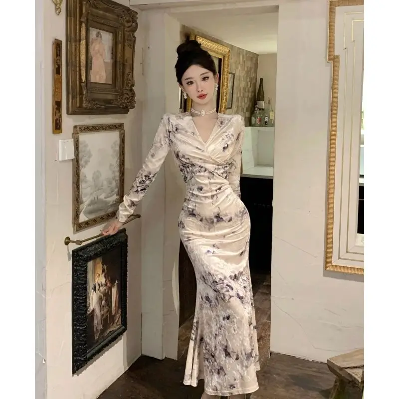 

Women New Autumn Winter Slim Fit Dress Long Sleeve V-neck Printed Dress Waist-cinching Bodycon Skirt Fashion French Style TS406