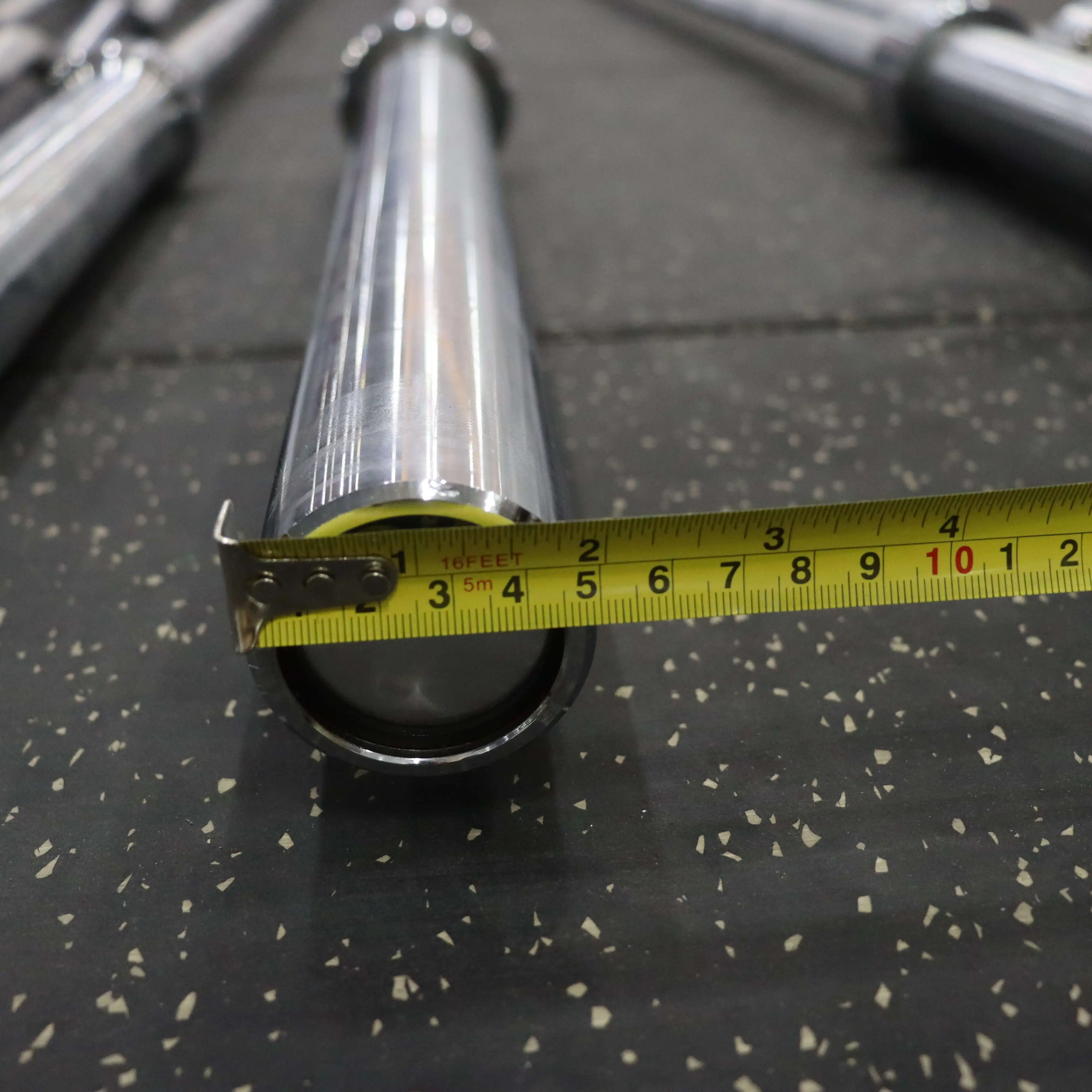 Barre EZ Curl pour musculation - Barbell Curl Bar avis et prix