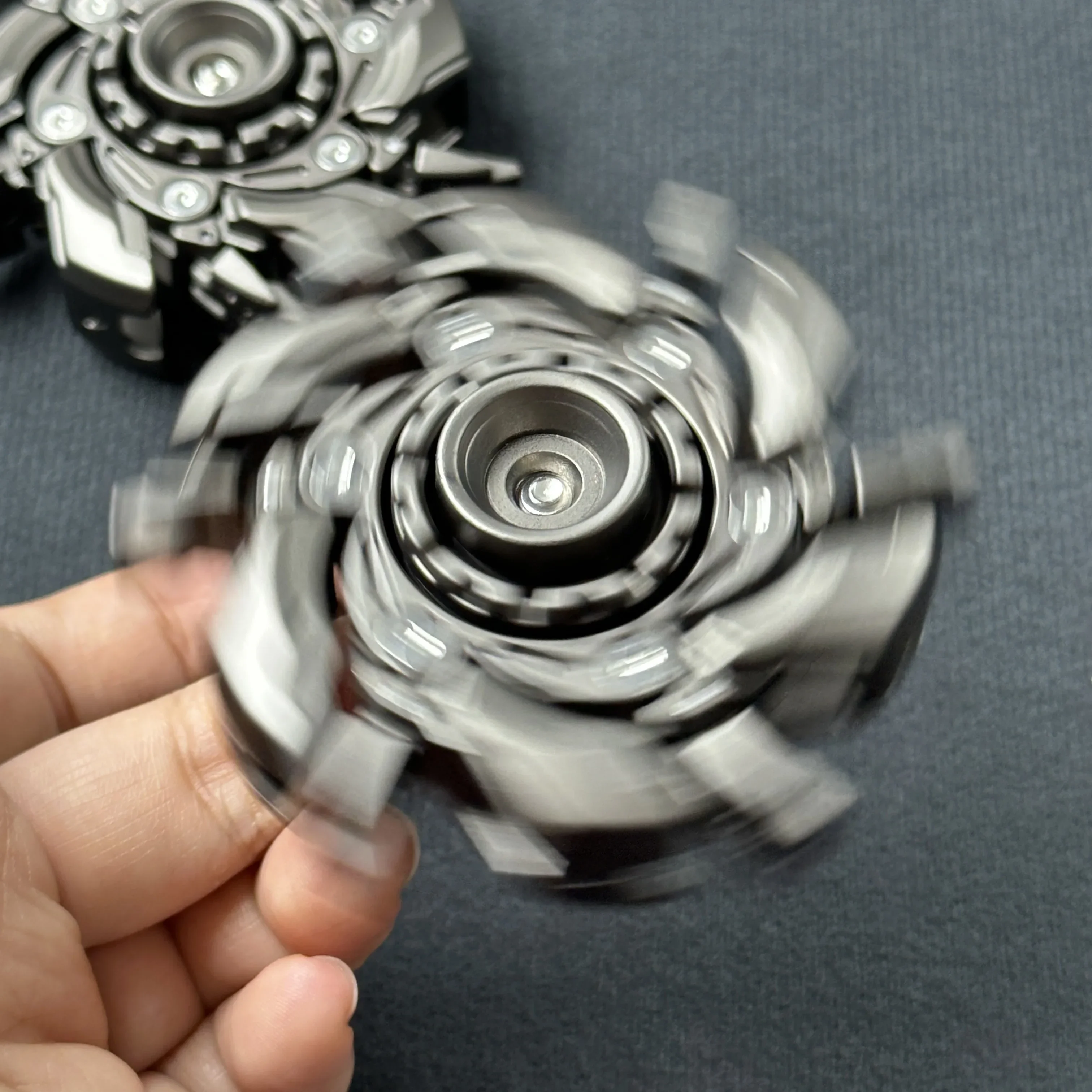 Schuifregelaar opent gepantserd Fidget-spinnend gyrospeelgoed om stress te verlichten volwassen fidget-vrienden magnetisch speelgoed