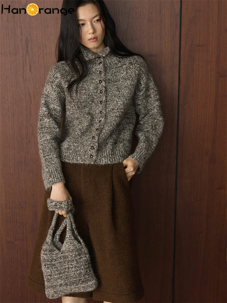 

HanOrange 2025 Winter Retro Fashion Turtleneck with Bag Knitted Wool Sweater Women Contour Loose Top Apricot/Coffee