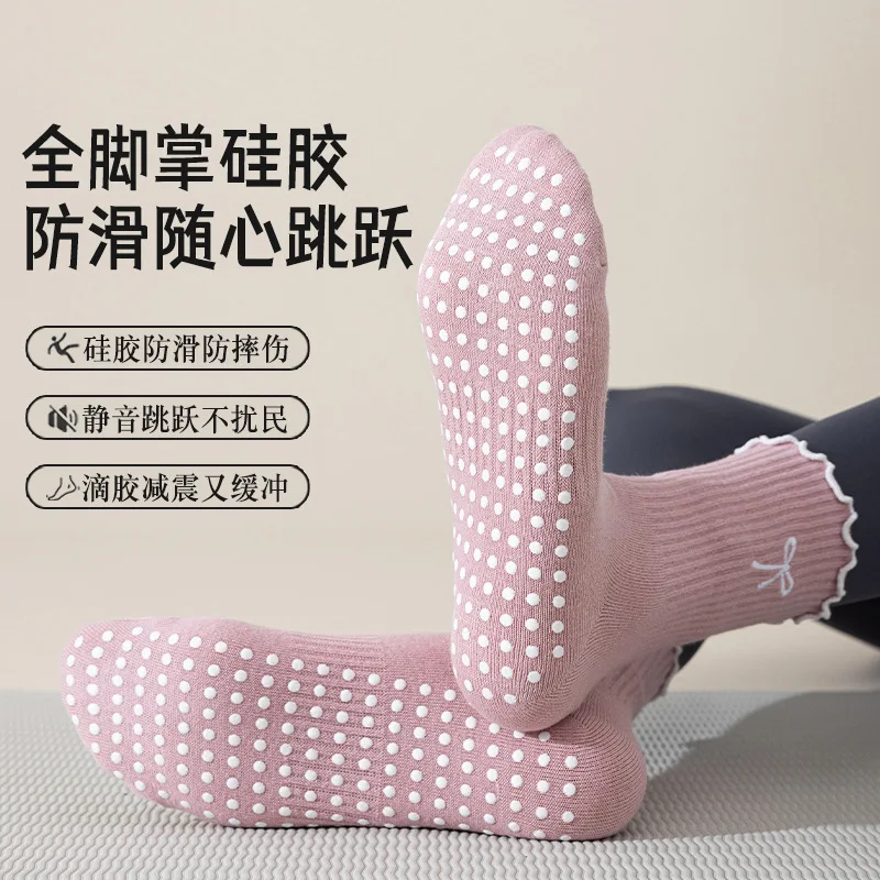 Women's Yoga Socks, Mid Tube Socks, Professional Sports Anti Slip Pilates Lace Bow Embroidery Fitness Floor Socks, Retro Style