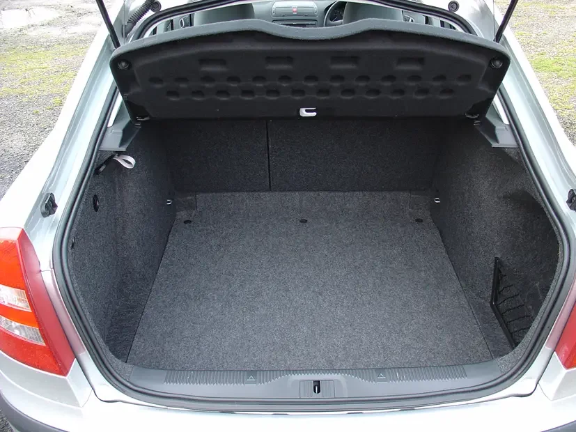 

Auto Pop-Up Trunk Struts for Skoda Octavia Mk2 (1Z) Hatchback 2004-2013 Automatic Opening Gas Lift Supports with Springs