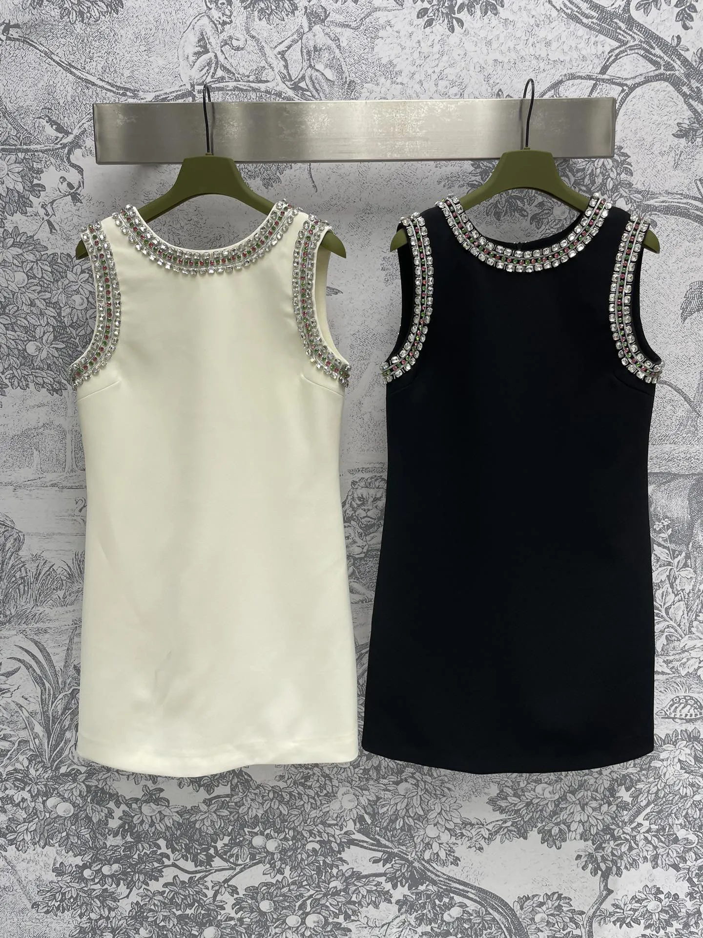 

2024 Spring/Summer New Women's Wear Elegant and Exquisite Beaded Brick Vest Dress 0409