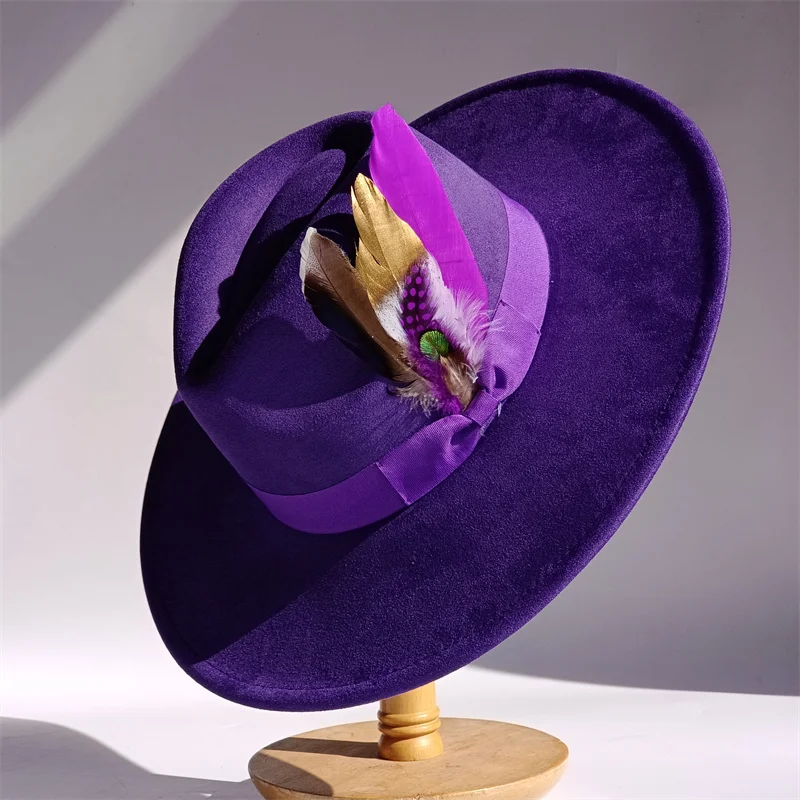 الأرجواني الريش الجلد المدبوغ أفضل قبعة 9.5 سنتيمتر واسعة حافة فيدورا قبعة الرجال النساء الخريف الشتاء ورأى الجاز القبعات الكلاسيكية الكنيسة فيدورا سمبريرو #2