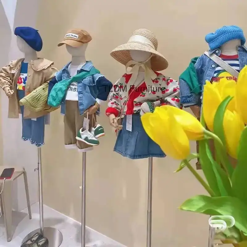 Modern Simple Children's Clothing Mannequin Prop Store Supplies Window Display Sewing Stand Creative Kids' Wear Mannequin FYMQ