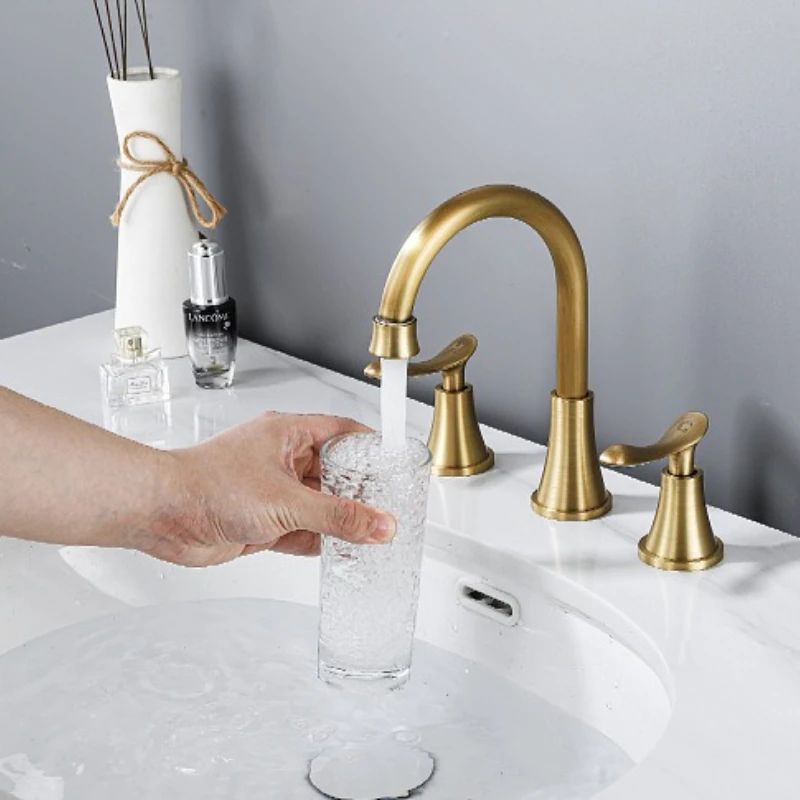 

Элитный поворотный смеситель для раковины с тремя отверстиями, раздельный кран для горячей/холодной воды, с двумя рукоятками, в европейском антикварном стиле