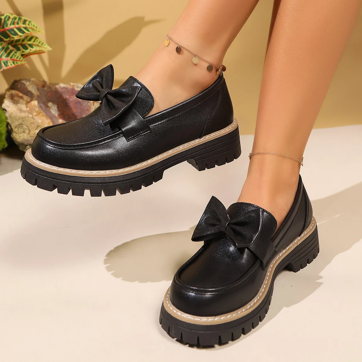 

Весенне-осенние новые удобные повседневные туфли в стиле с круглой головкой, модные женские туфли на высоком каблуке с открытым носком и сексуальным бантом