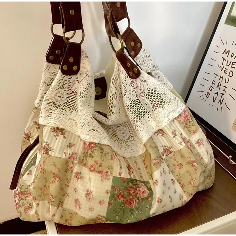 Böhmische Umhängetasche, Mori Girl Fairycore Damen Ditsy Floral Patchwork Handtasche mit Spitzenbesatz, Vintage Reise-Pendler-Einkaufstasche – Detail 16