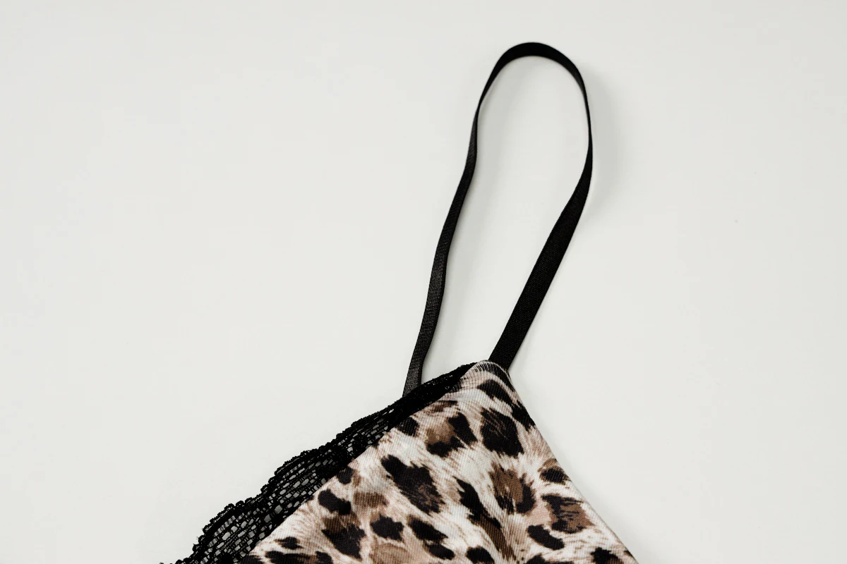 Hugcitar Leopardenmuster V-Ausschnitt Sexy Slips Krawatte Schleife Rückenfrei Crop Camis Top Sommer Damenmode Y2K Outfits Strand Urlaub Club – Detail 3