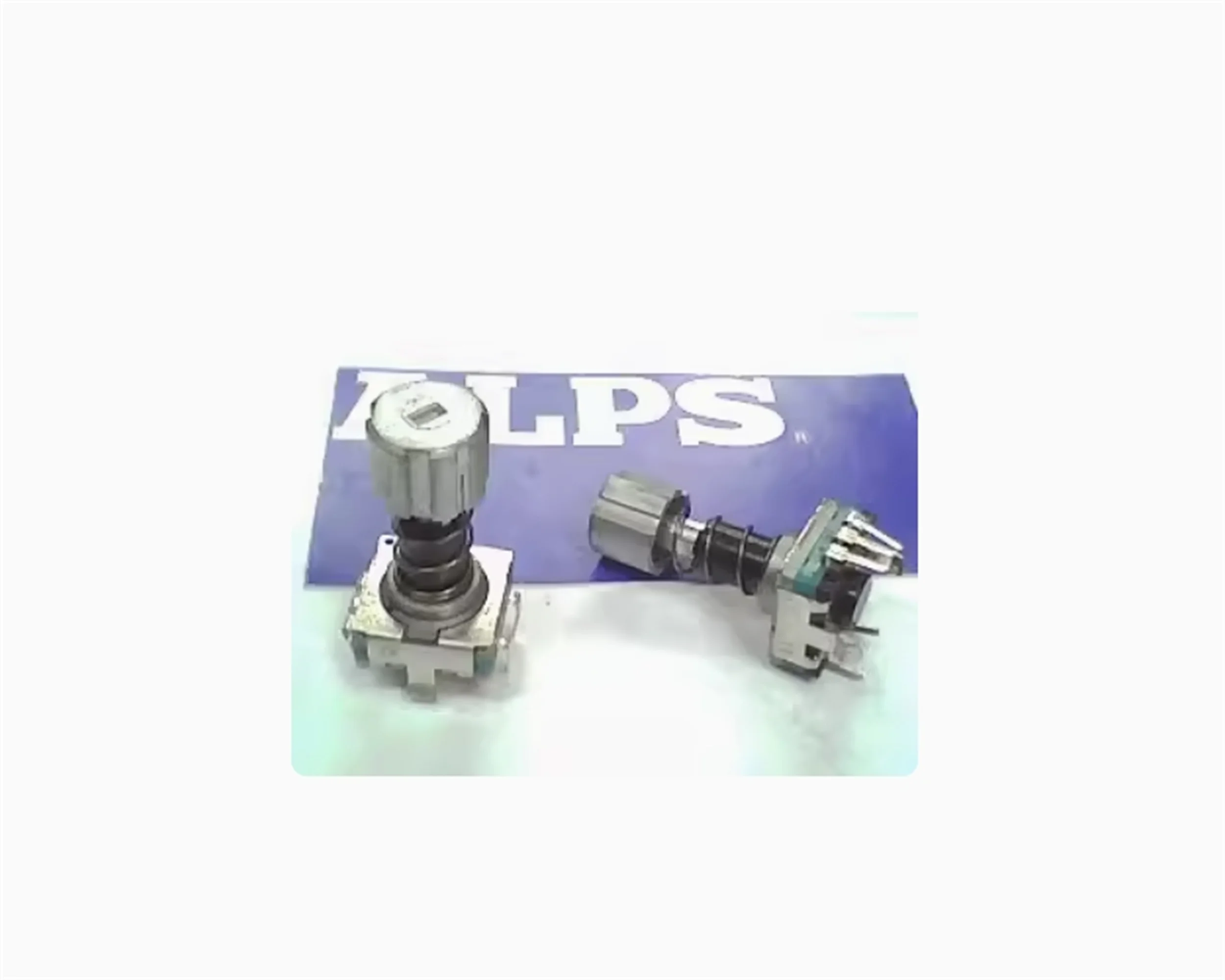 1 PCS ALPS Alps C11E152T409 coding switch 30 positioning 15 pulse shaft length 20MM bottom black