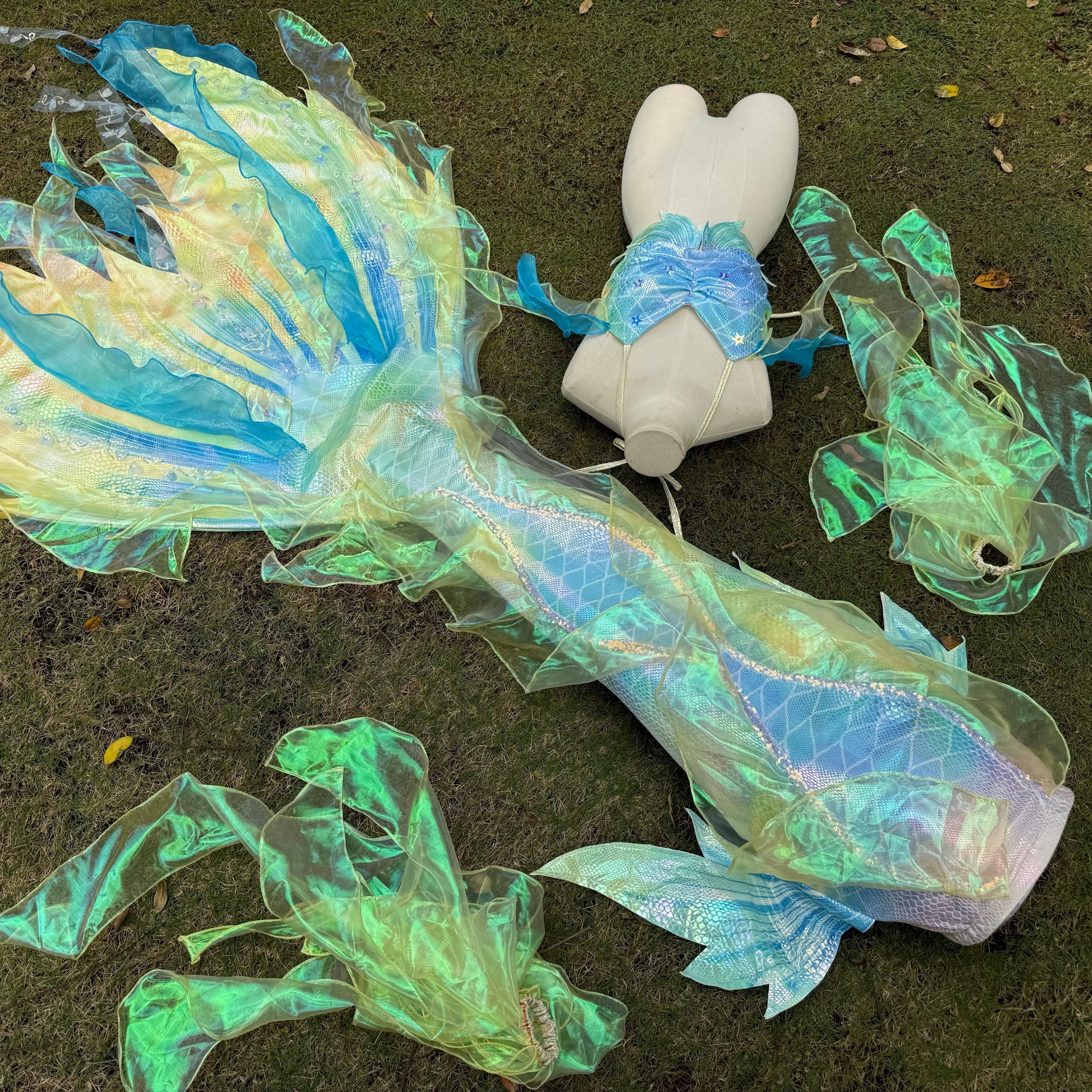 

Летнее пляжное платье-русалка с золотой фольгой и тюлем, с большим подолом в форме рыбьего хвоста