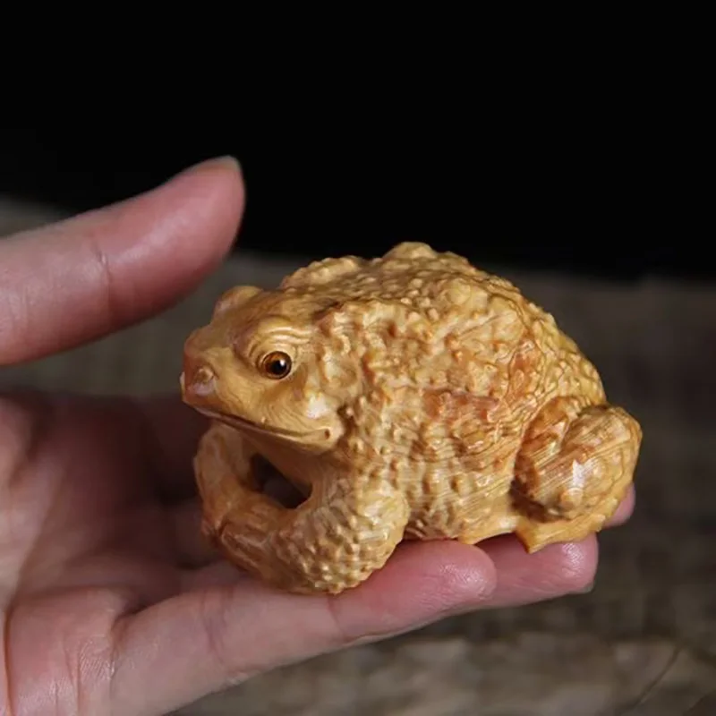 Natural Cypress Golden Toad Sculptures and Figurines Chinese Frog Mascot Home Room Office Wealth Luck Feng Shui Decor