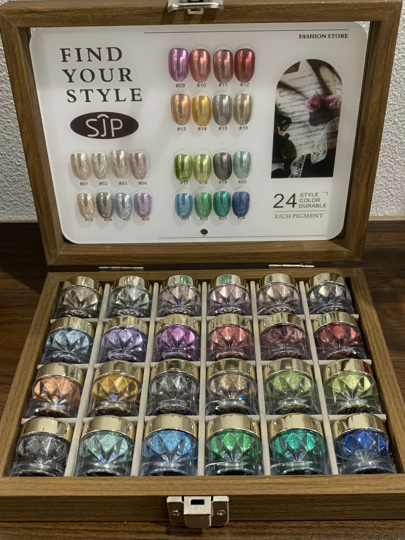 24-color autumn/winter nail art mirror powder set with color swatches and storage box. DIY nail art with charming artistry, perf