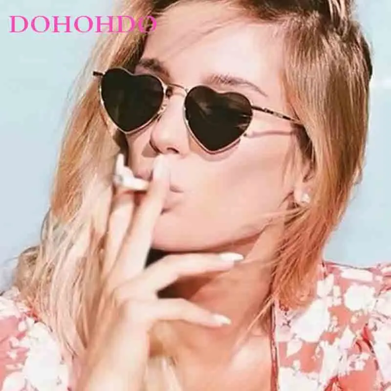 Fashion Luxury Brand Design Heart Shaped Sunglasses For Women Metal Frame Sun Glasses Lovely Shades Vintage Travel Glasses UV400