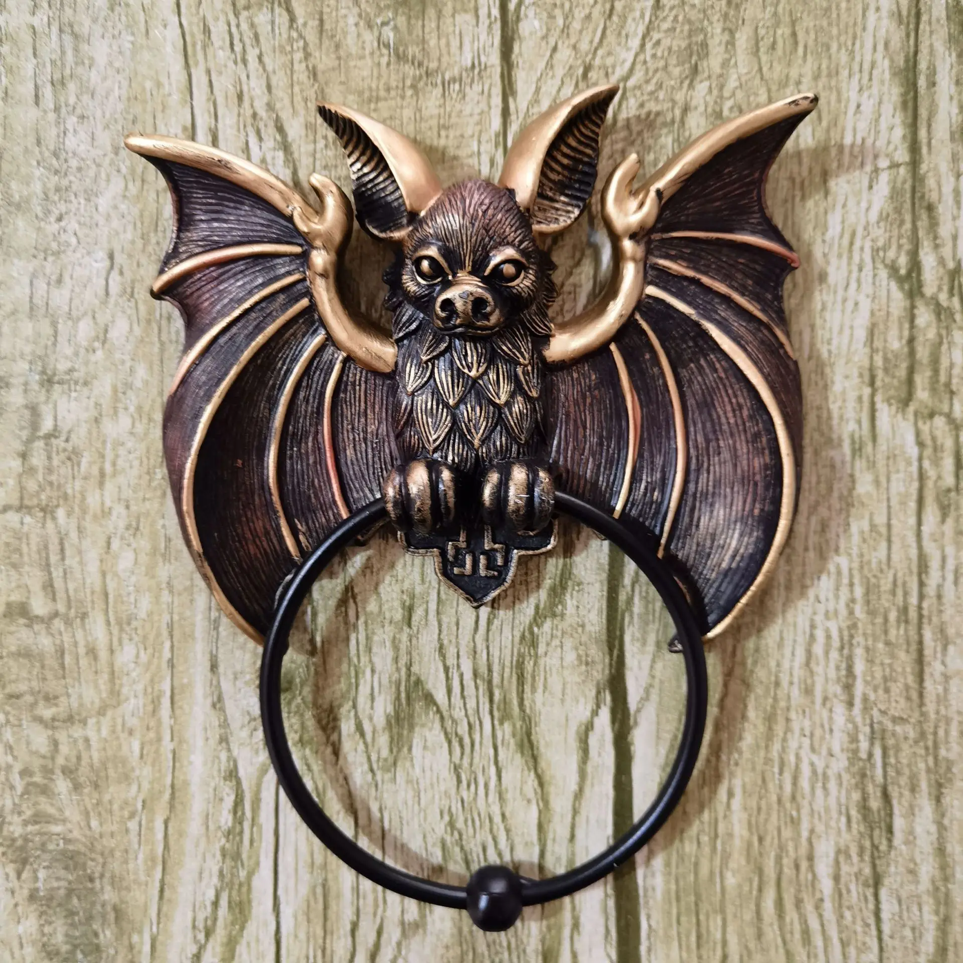 2027 New Cross-border Halloween Bat Door Wreath Cthulhu Wall Decoration Door and Window Hanging Ornament Resin Door Knocker