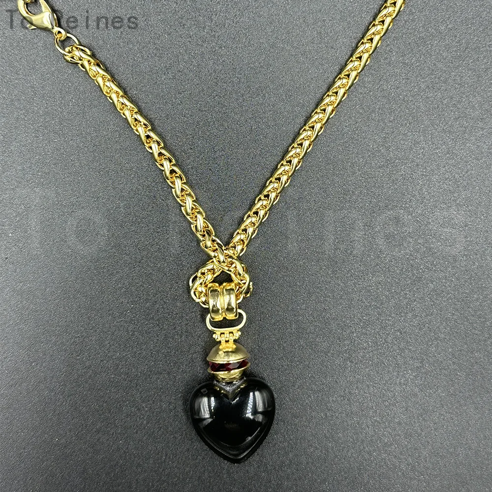 To Reines Vintage Women's Jewelry Luxury Black Heart Pendant Necklace Sweater Chain Kpop Collares Para Mujer Free Shipping