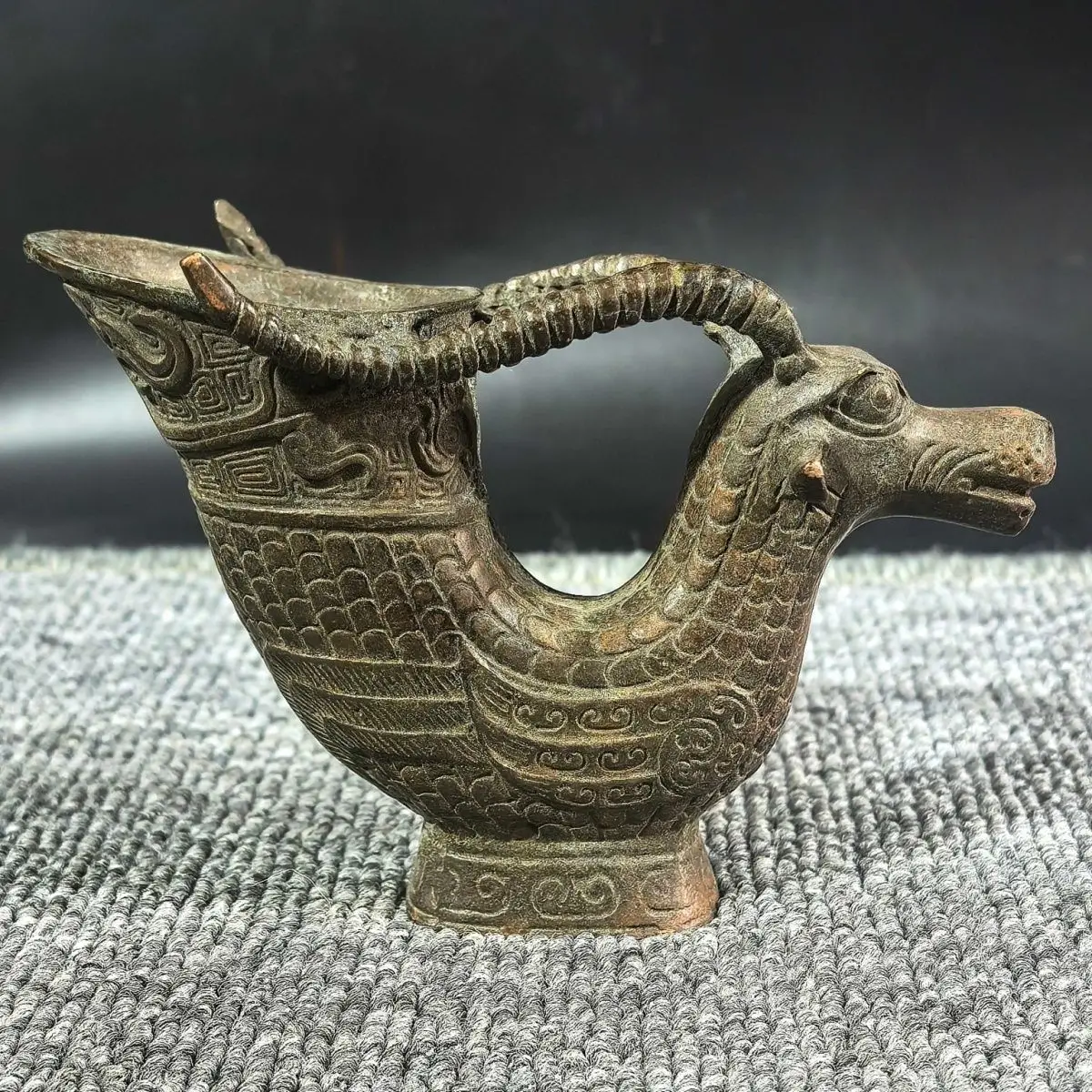 Old objects collected in the countryside Retro Warring States Period Old-fashioned croissant cup Zodiac sheep head wine jazz cup