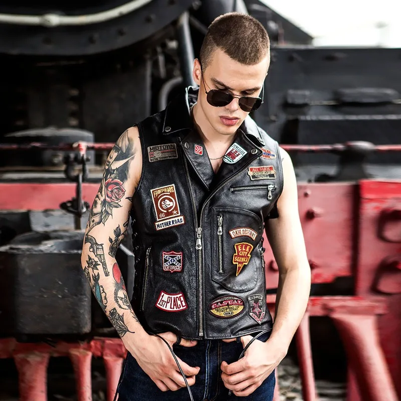 

2024 New Autumn Men's Top Layer Cowhide Leather Vest Multi-label Badge Embroidery Male Genuine Leather Motorcycle Zipper Vests