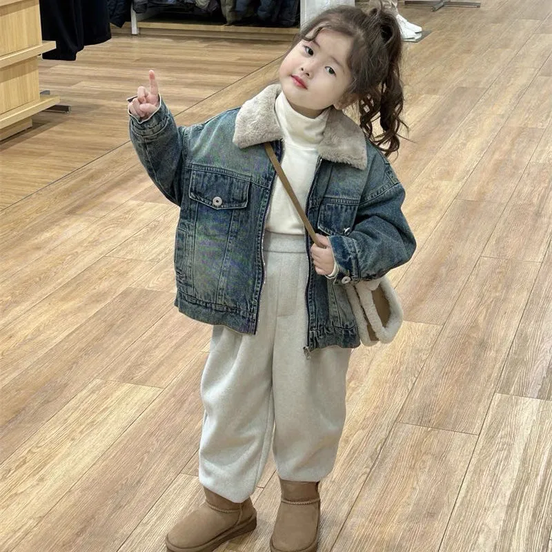 معطف الدنيم للأطفال والبنات ملابس الخريف/الشتاء سترة غير رسمية سميكة قطيفة للأطفال جديدة 90-140 سنتيمتر