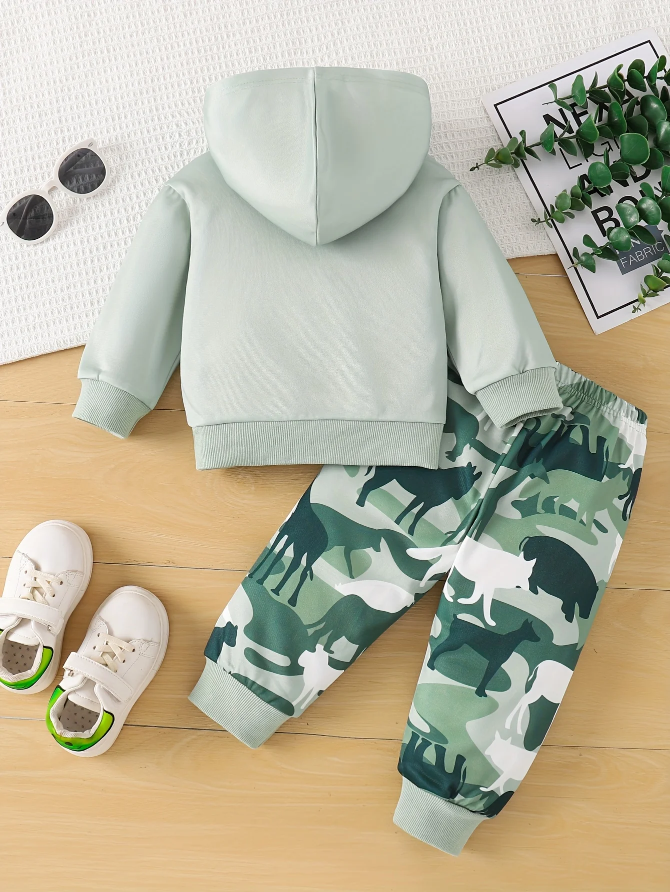 Felpa con cappuccio con stampa - Outdoor Adventure Kit For Kids recensione e prezzo
