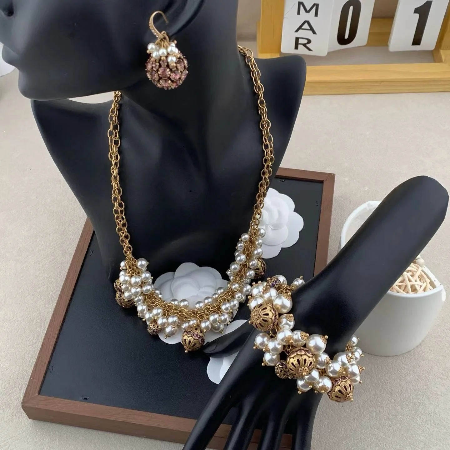 

Vintage Rhodium plated gold flower pearl Bracelets necklace earrings for women's girl gift Party Wedding set fine Jewelry