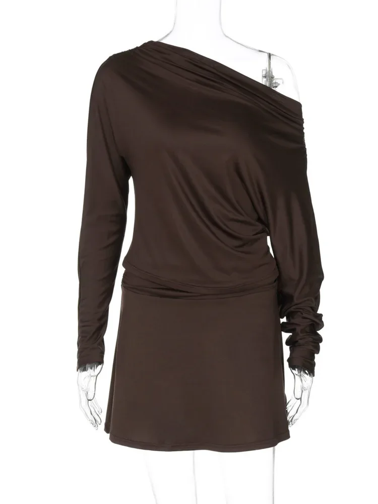 XIAOTANG Set Dua Potong Fashion Musim Gugur Kaus Lengan Panjang Satu Bahu Wanita dan Rok Mini Set Rok Wanita Cocok Baru