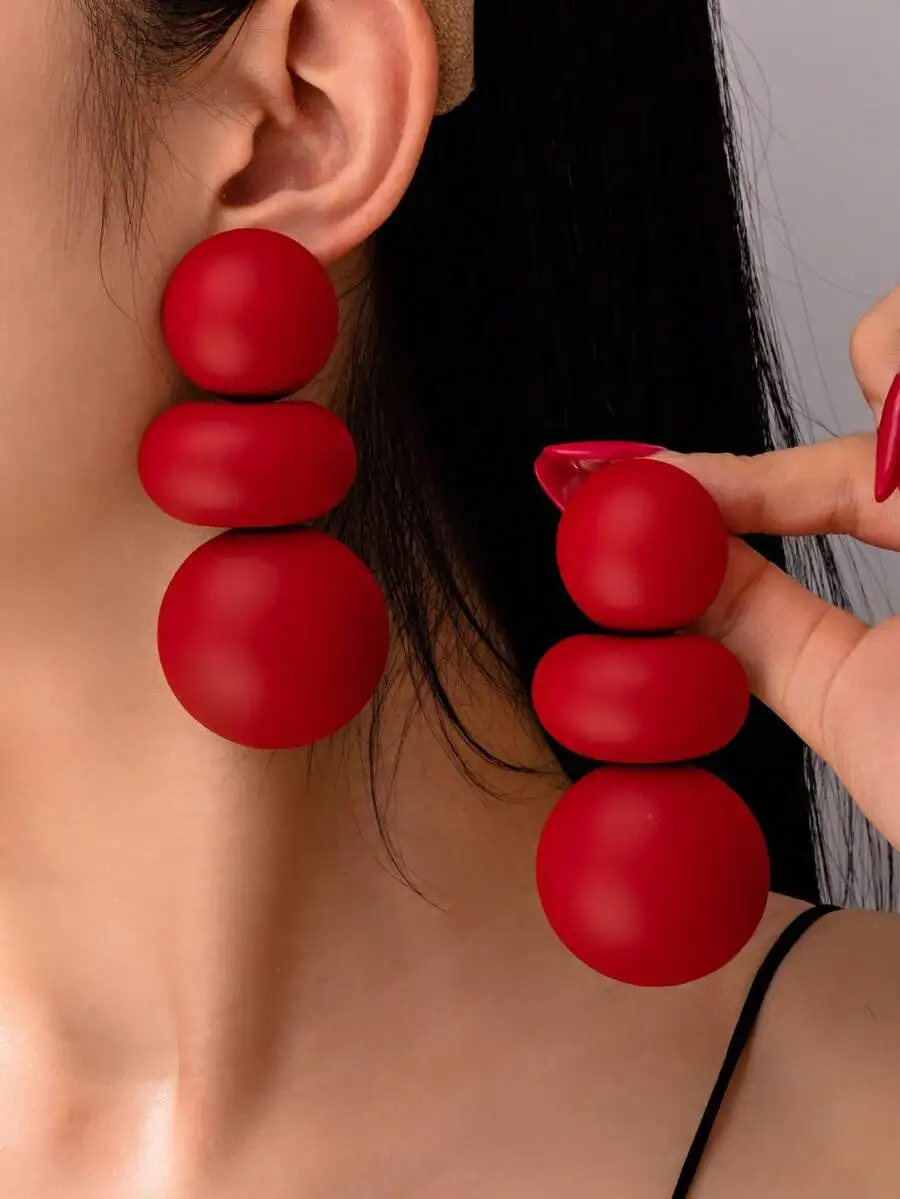 

Pair oversized metallic geometric clip-on earrings