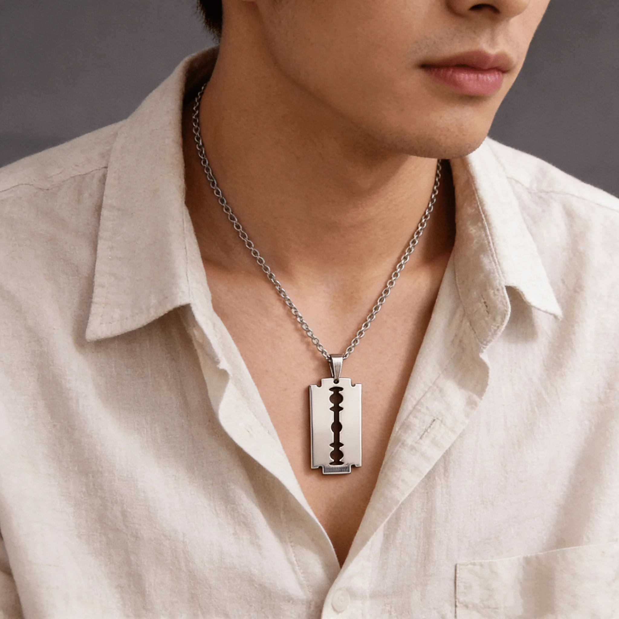 Hiphop Razor Blade Pendant Necklace Men Stainless Steel Male Knife Razorblade Shaver Shape Chain Jewelry  N443S01