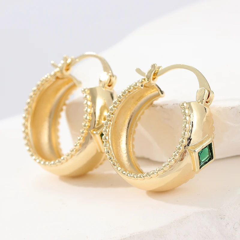 Ethnische goldfarbene Ohrringe mit grünem Stein für Damen, quadratisch, für Partys und den Alltag – Detail 5